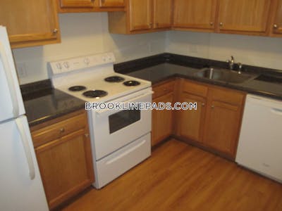 Brookline Apartment for rent 2 Bedrooms 1 Bath  Beaconsfield - $3,445 No Fee
