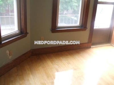 Medford 3 Beds 1 Bath  Tufts - $3,600