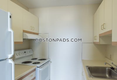 Brookline 1 Bed 1 Bath BROOKLINE- BOSTON UNIVERSITY $2,775  Boston University - $2,850