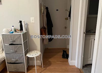 Brookline 0 Bed 1 Bath BROOKLINE- COOLIDGE CORNER $1,900  Coolidge Corner - $1,900