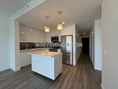 West End 1 Bed 1 Bath + Den Boston - $7,909