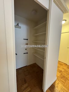 Brookline 3 Bed 2 Bath BROOKLINE- BOSTON UNIVERSITY $4,300  Longwood Area - $4,300
