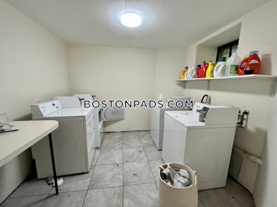 Brighton 3 Bed 1 Bath BOSTON Boston - $3,400