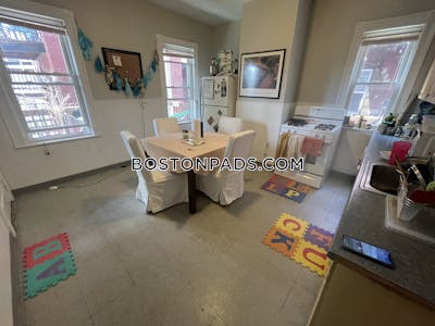 Brighton 4 Beds 1 Bath Boston - $3,500 50% Fee
