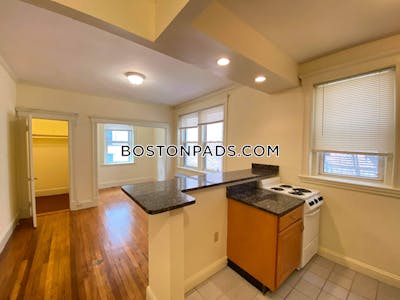 Fenway/kenmore Studio, 1 Bath Boston - $2,500