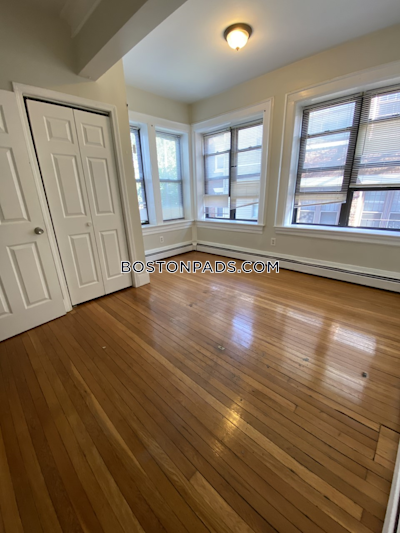 Allston 3 Bed 1 Bath BOSTON Boston - $3,300