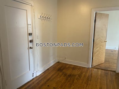 Allston/brighton Border 1 Bed 1 Bath BOSTON Boston - $2,100 No Fee