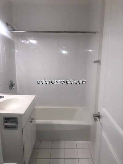 Quincy 1 Bed 1 Bath QUINCY  North Quincy - $2,288 75% Fee