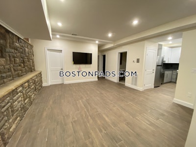 Brookline 3 Beds 2 Baths  Washington Square - $4,000 No Fee