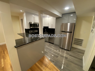 Brookline Spacious 3 bed 2 bath available NOW on Beacon St in Brookline!   Cleveland Circle - $4,300 No Fee