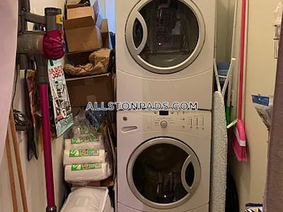 Lower Allston Apartment for rent 3 Bedrooms 2 Baths Boston - $3,950