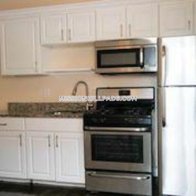 Roxbury Apartment for rent 3 Bedrooms 1 Bath Boston - $4,975