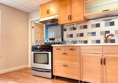 Dorchester/south Boston Border Excellent 2 Beds 1 Bath Boston - $2,500 No Fee
