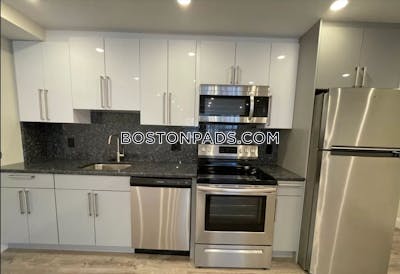 Brookline Studio Allston  Boston University - $2,900
