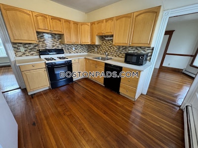 Everett Apartment for rent 3 Bedrooms 1 Bath - $2,900 50% Fee