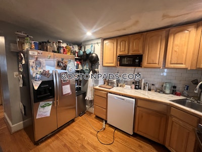 East Boston 1.5 Beds 1 Bath Boston - $2,700 50% Fee