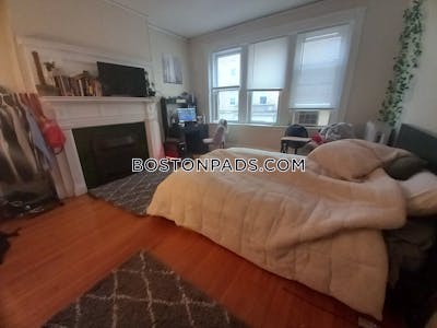 Allston Apartment for rent 4 Bedrooms 1 Bath Boston - $4,000