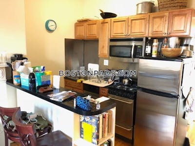 Brookline Apartment for rent 1 Bedroom 1 Bath  Coolidge Corner - $2,495 50% Fee
