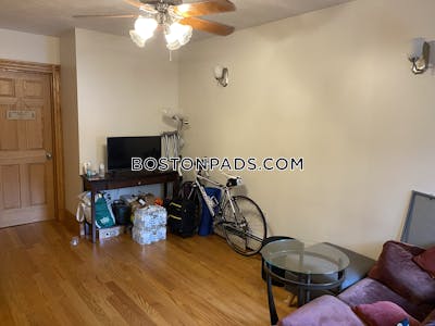 Beacon Hill 3 Beds 1 Bath Boston - $4,375
