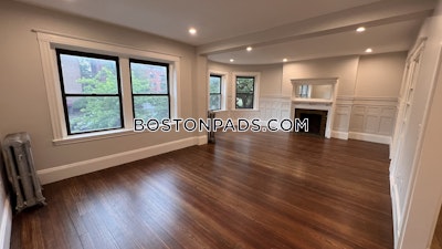 Brookline Apartment for rent 3 Bedrooms 1 Bath  Beaconsfield - $4,595