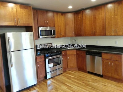 Allston 3 Beds 3 Baths Boston - $4,800 No Fee