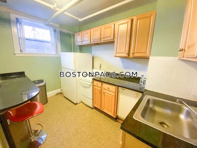 Back Bay 1 Bed 1 Bath Boston - $2,850