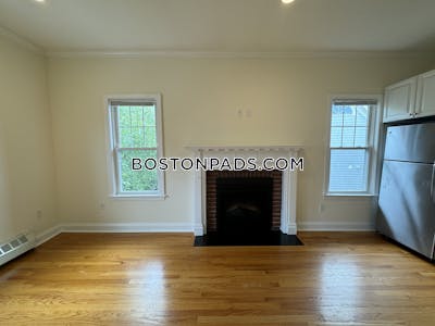 Cambridge 3 Beds 1.5 Baths  Harvard Square - $4,935 No Fee