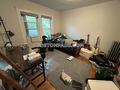 Medford 3 Beds 1 Bath Tufts  Tufts - $5,300