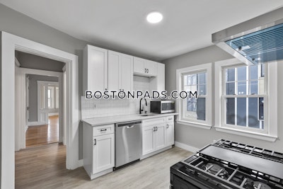 Medford 3 Beds 1 Bath  Tufts - $5,850 No Fee