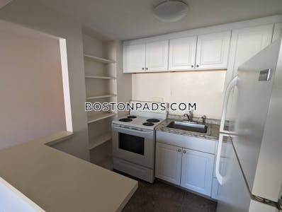 Melrose 2 Beds 1 Bath - $2,300
