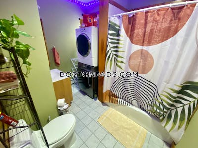 Mission Hill 4 Beds 1 Bath Boston - $5,600